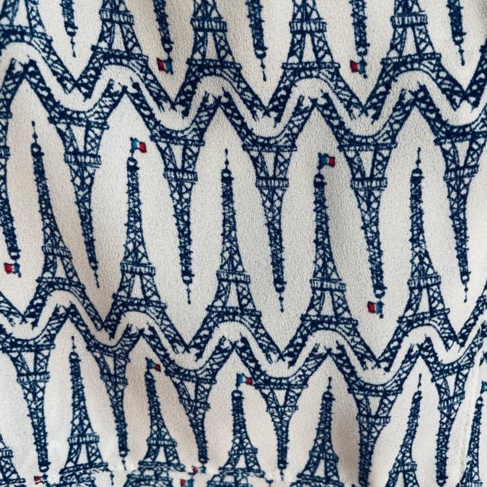 Express Portofino “Eiffel Tower” Print Button Dow… - image 2